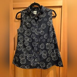 CAbi Wish Top Size Small Style #5215 Navy Blue White Print Sleeveless shirt